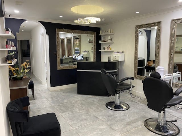Vivi Lavender Beauty Salon