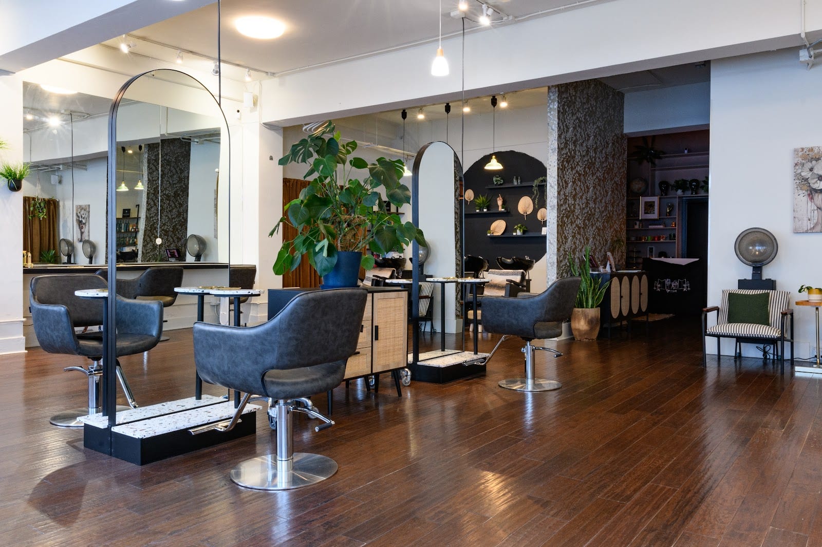 Sanctuary Salon, photo 3