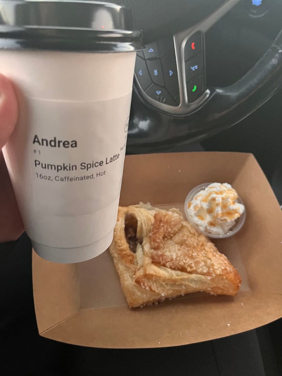 ROAST TO ROOST Coffee, Tea and Cinnamon Rolls