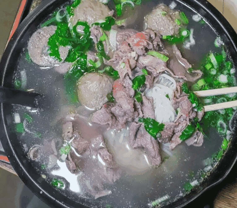 77 Chinese & Vietnamese Cuisine, photo 2