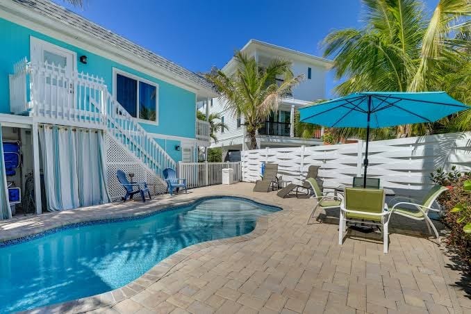 Siesta KeyVillage heated pool, photo 2