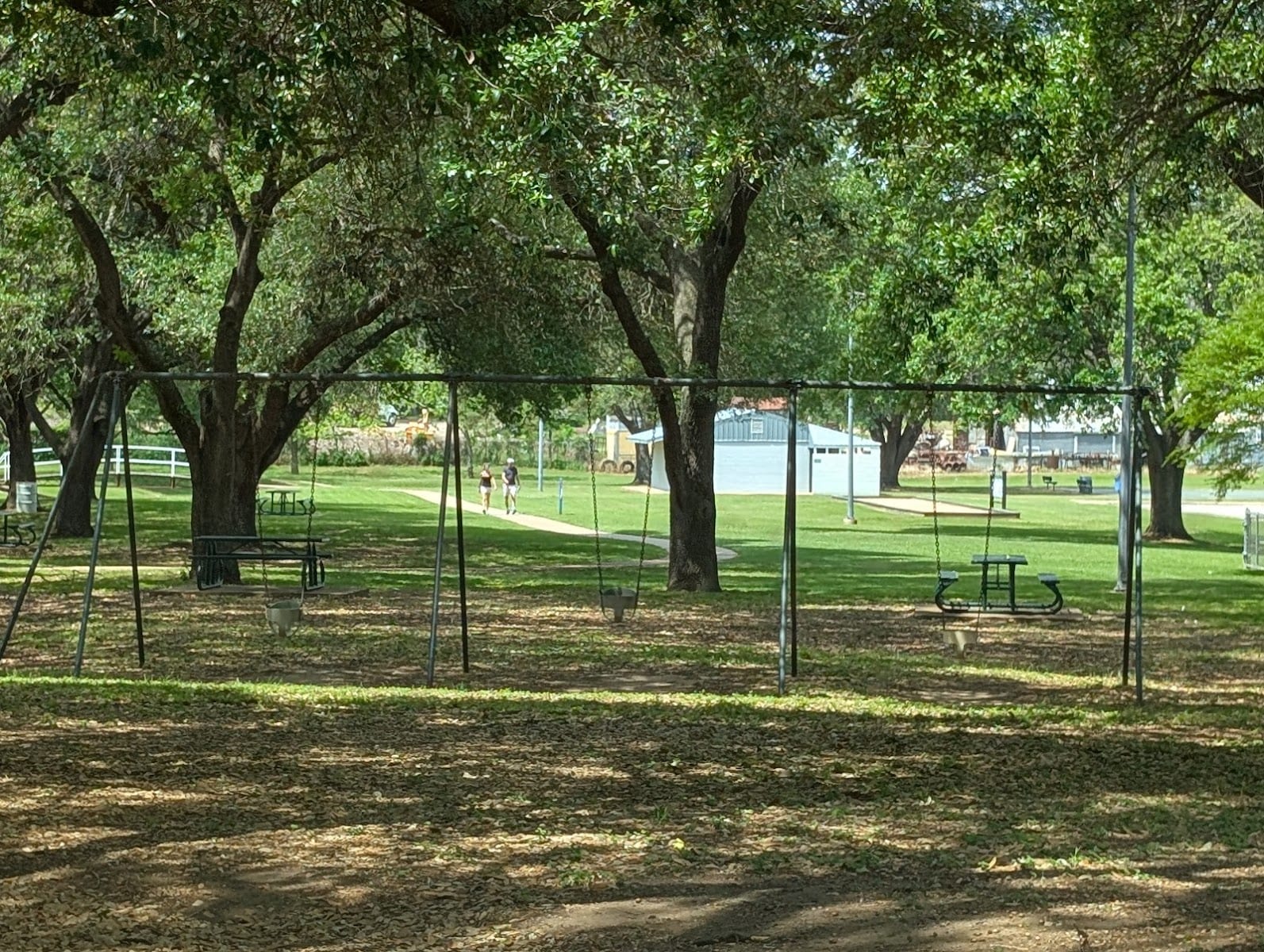 Playground, photo 2