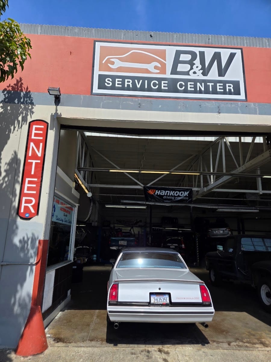 B & W Service Center