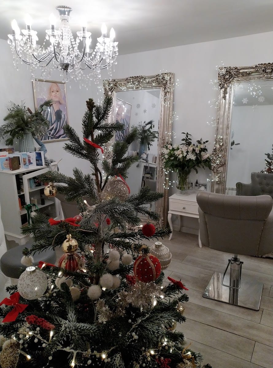 Deluxe Hair salon, photo 2