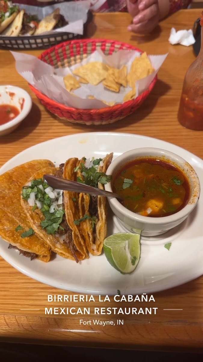 Birrieria La Cabaña Mexican Restaurant, photo 3