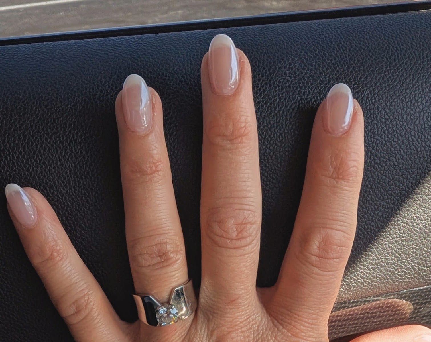 Stiletto Nails, photo 3