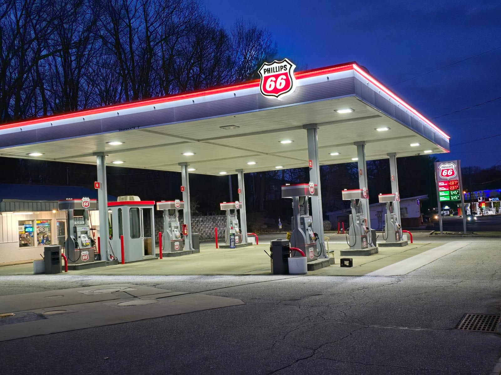 Phillips 66, photo 2