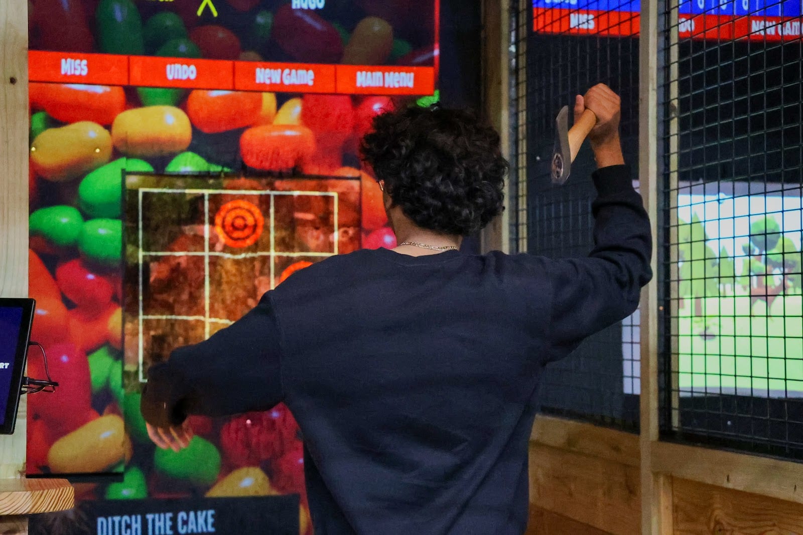 Grab Your Axe, Interactive Axe Throwing, photo 3