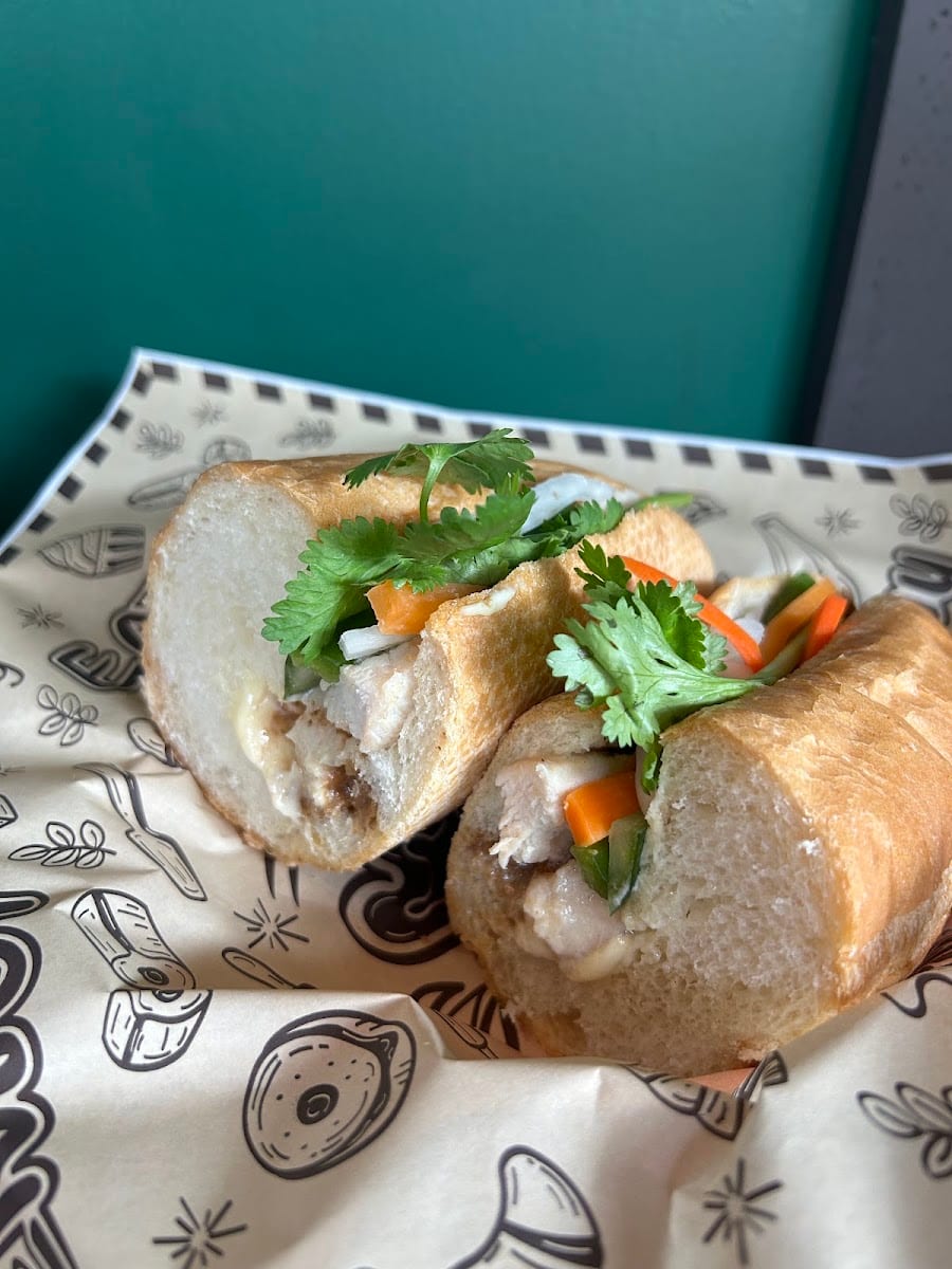 Vietnamese Cafe & Rolls, photo 2
