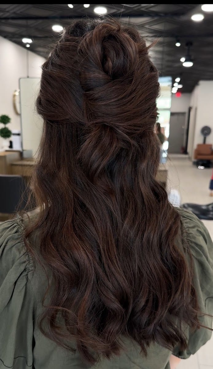 Enlight Collective Salon