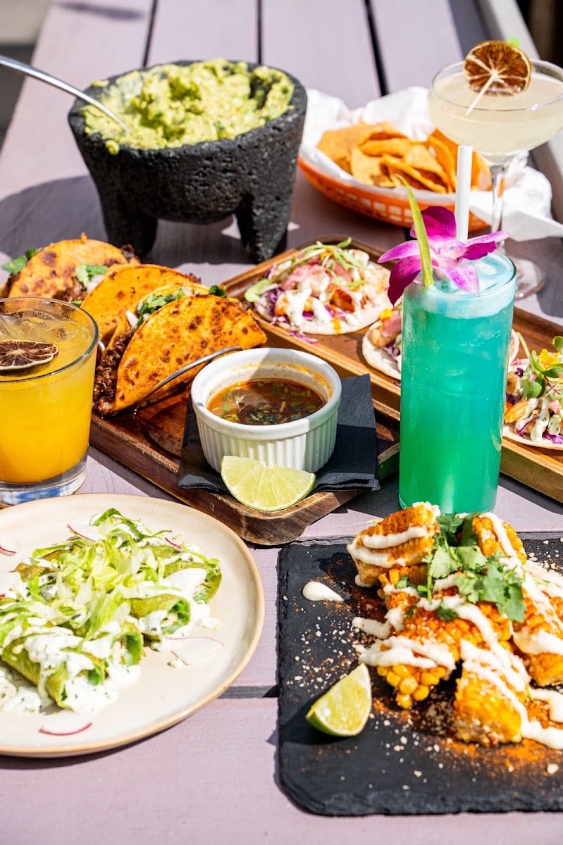 Buho Cocina y Cantina
