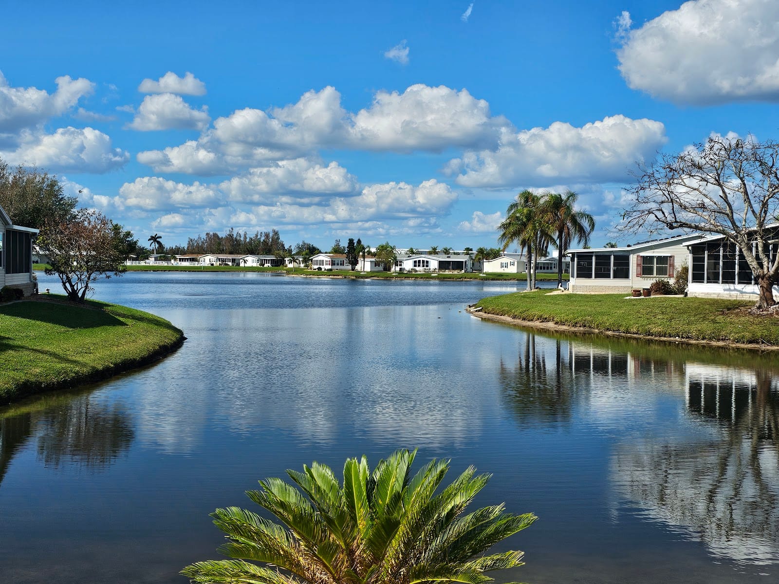 Ventura Lakes 55+ Lifestyle Community