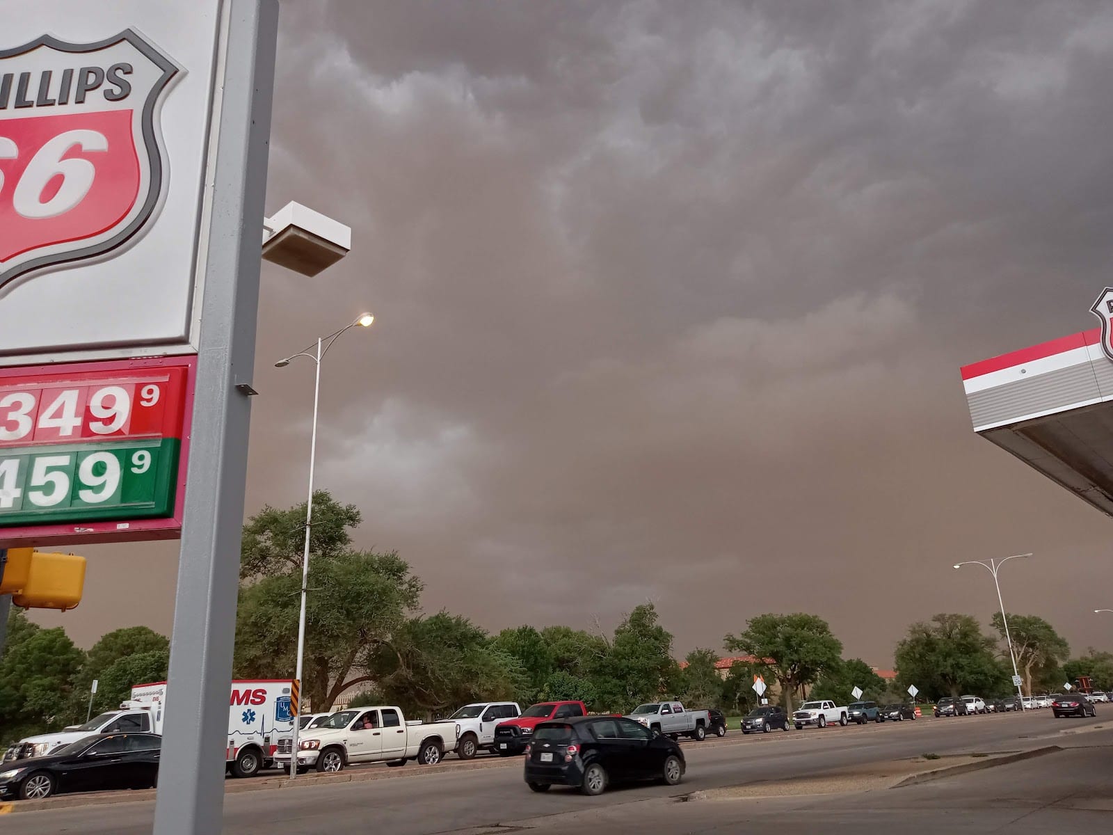 Phillips 66, photo 2