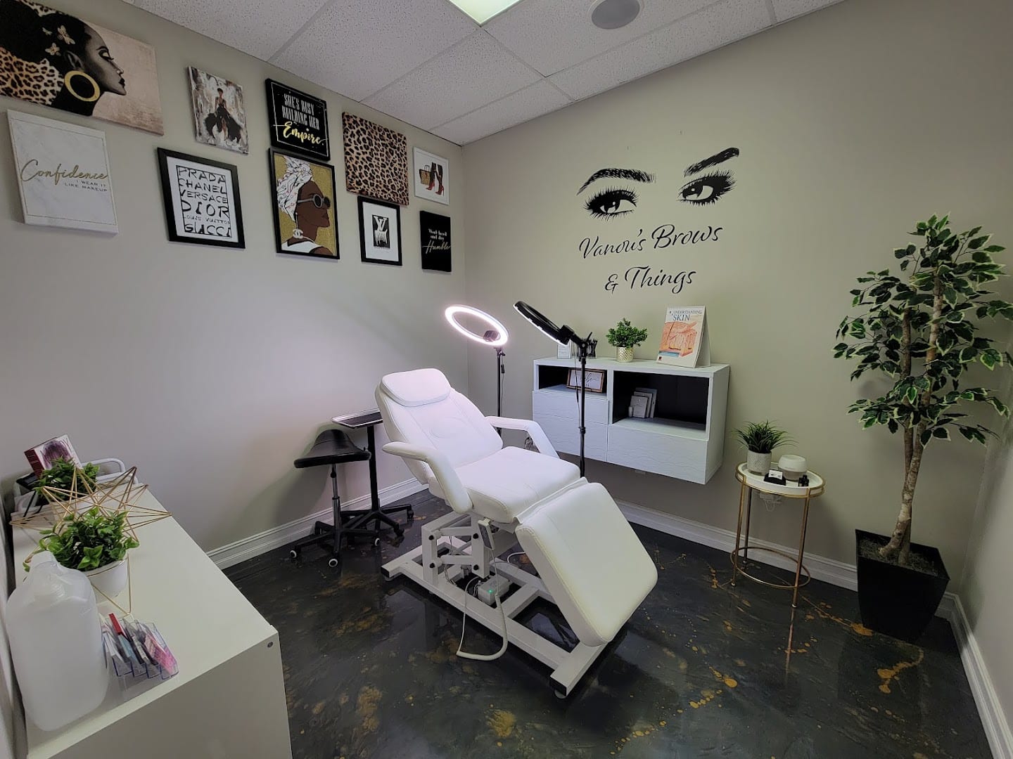 Vanou's Brows & Things, photo 4