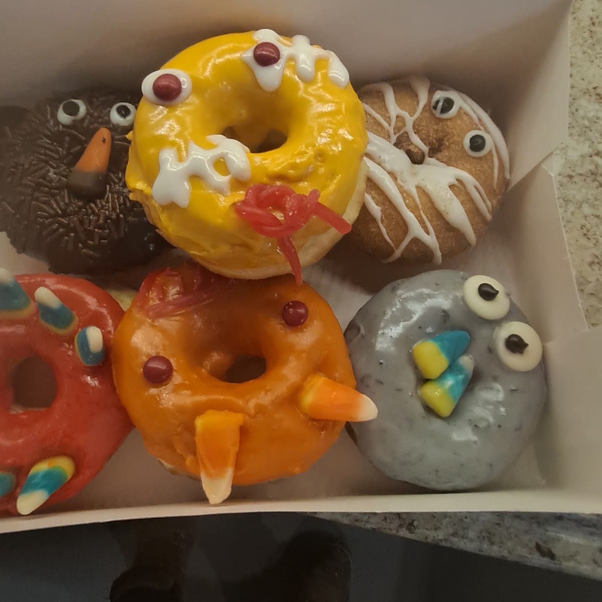 Benjamin Donuts, photo 3