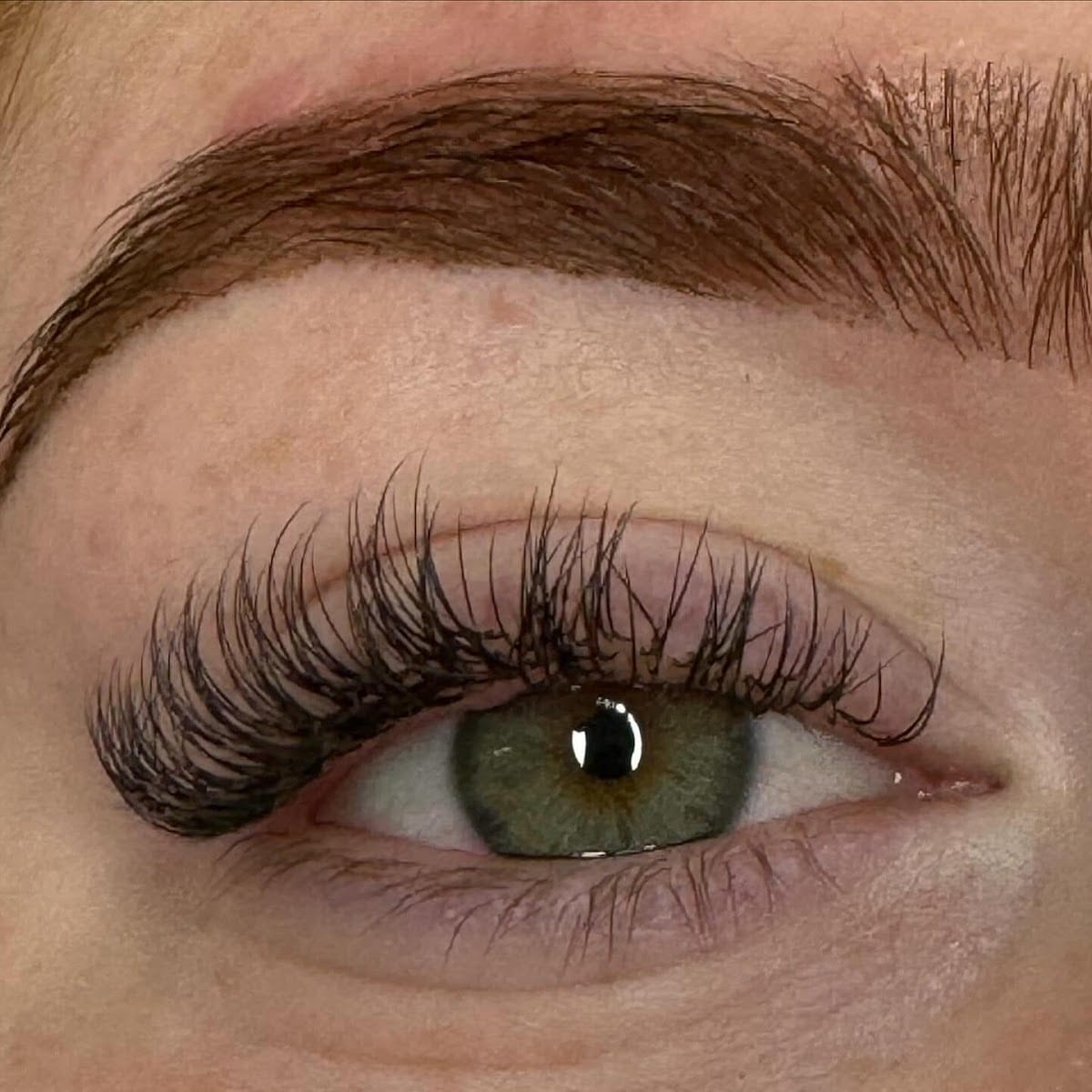 Lashing Out - Make-up Artist | Lashes | Tanning, photo 2