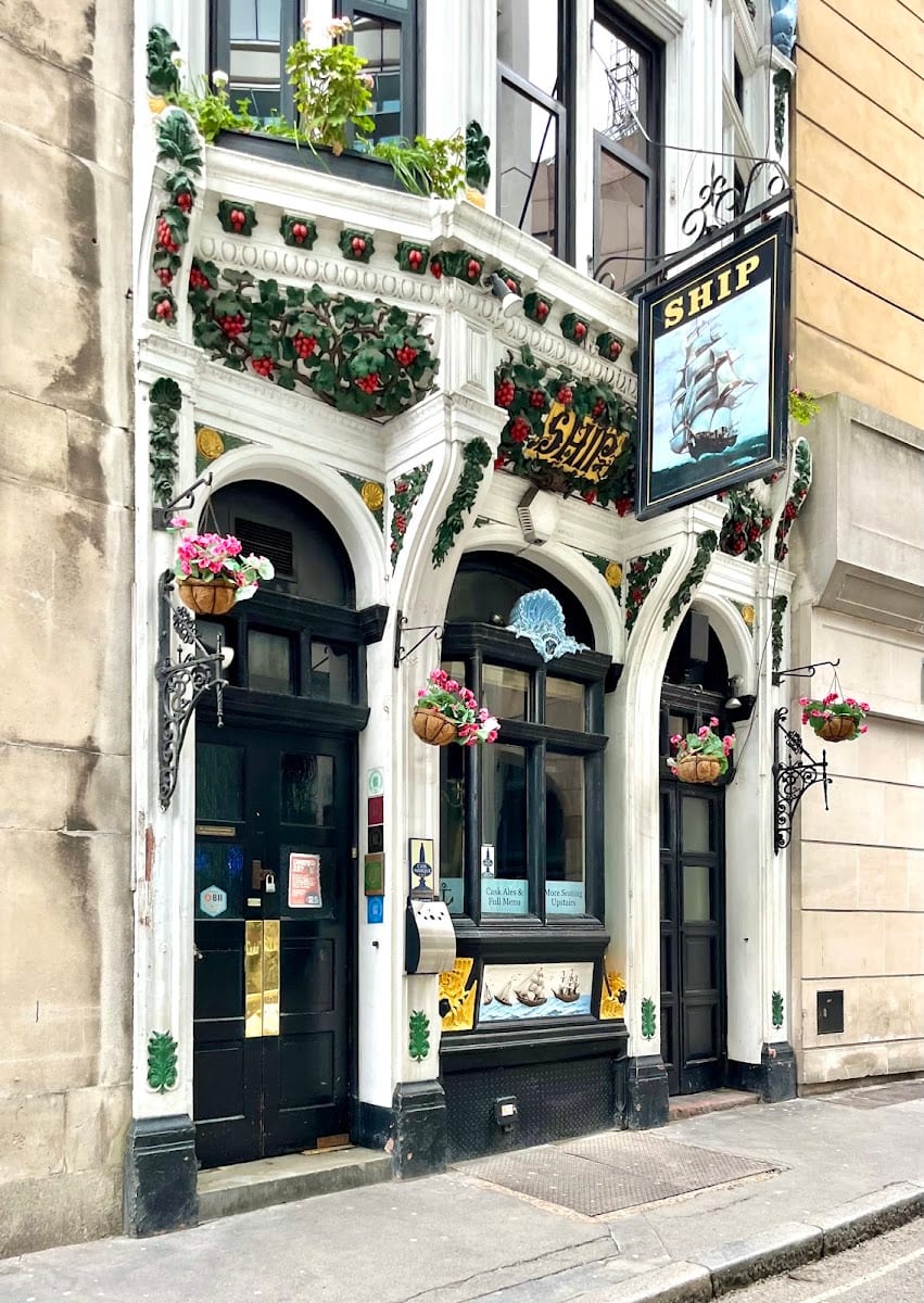The Ship, photo 2