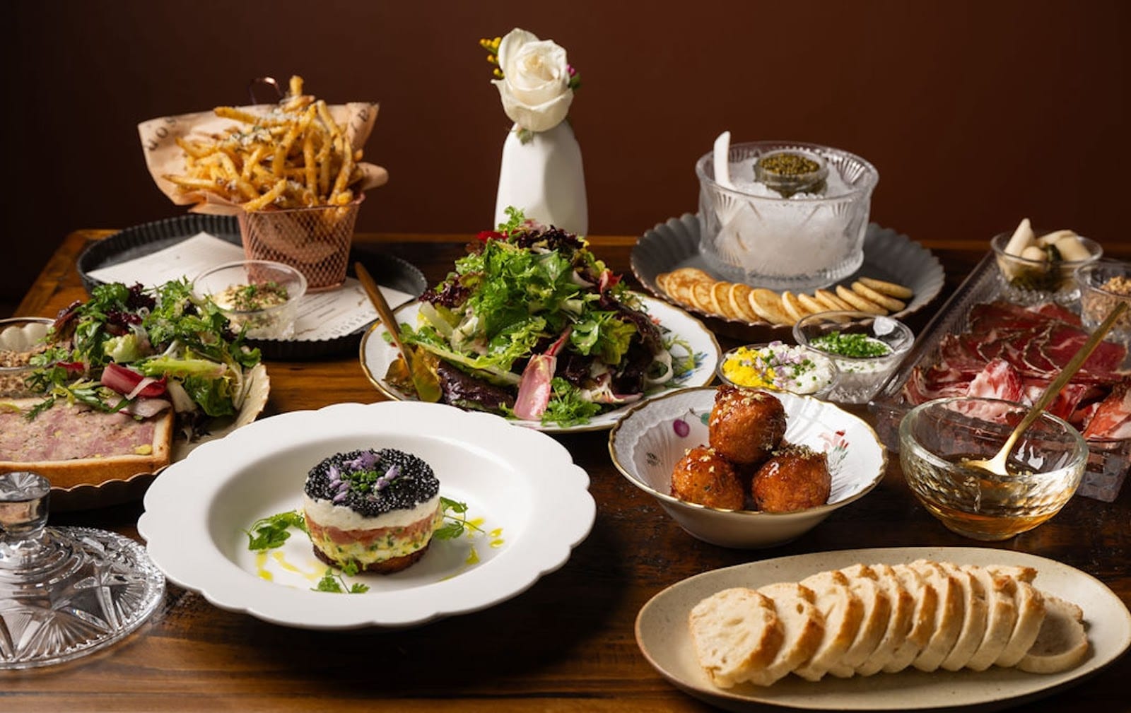 Saison Wine Bar et Salon