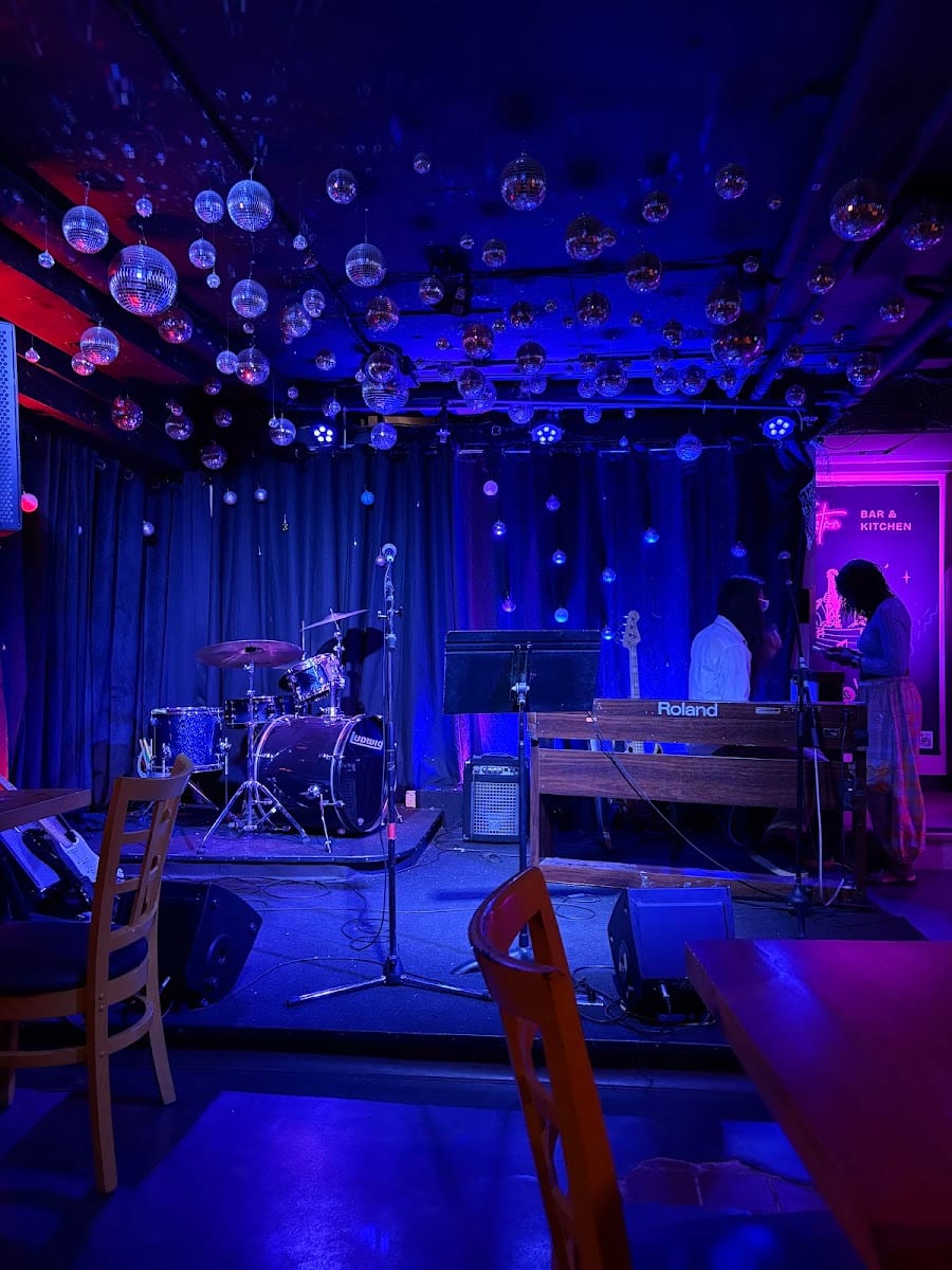 Function Bar + Kitchen, photo 4