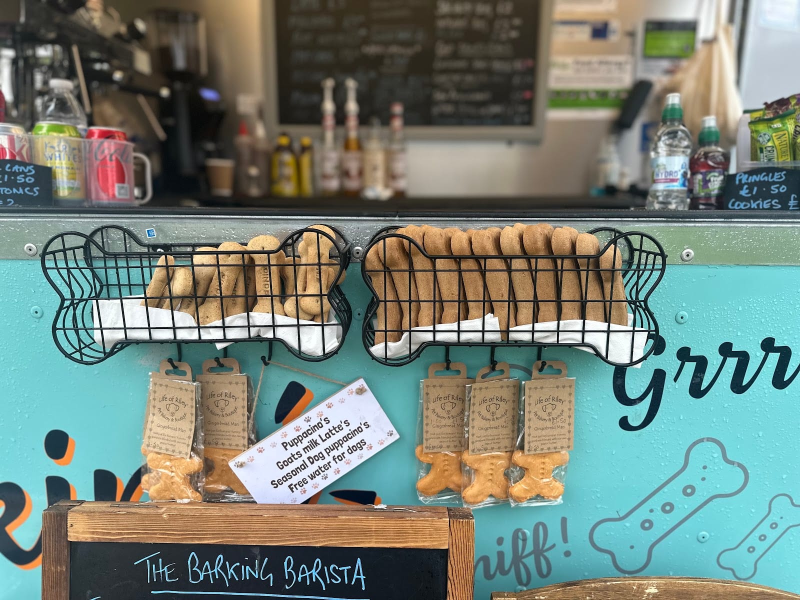 The barking barista, photo 2