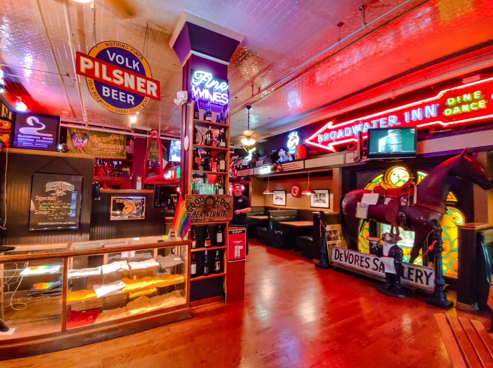 Bert & Ernie's, photo 2