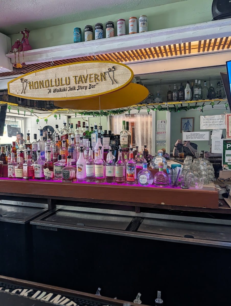 Honolulu Tavern, photo 4