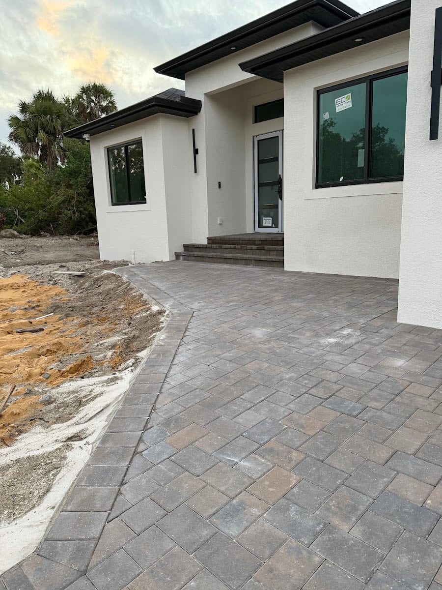 Nexelite Pavers and Landscaping