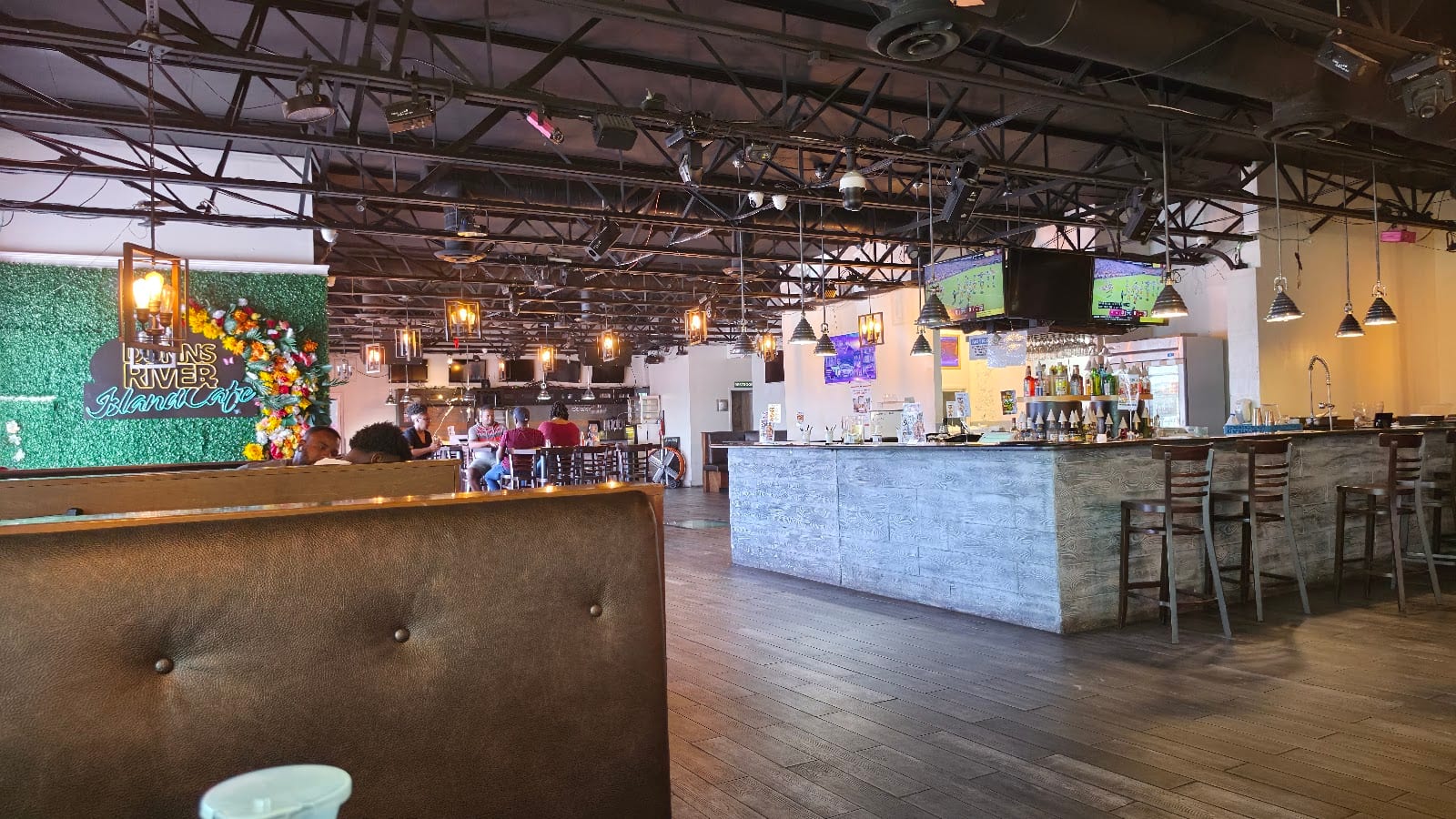 Dunns River Island Cafe