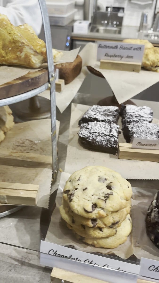 The Owl's Nest coffee + pastries, photo 3