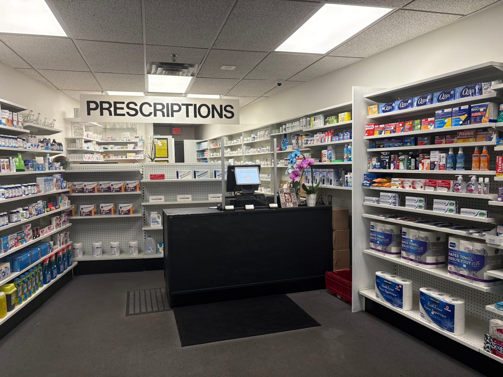 Yonge-Finch Pharmacy, photo 3