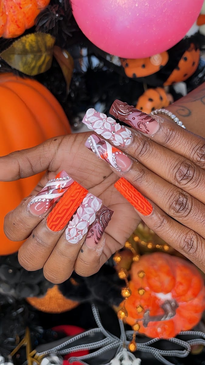 Elegant Nails, photo 2
