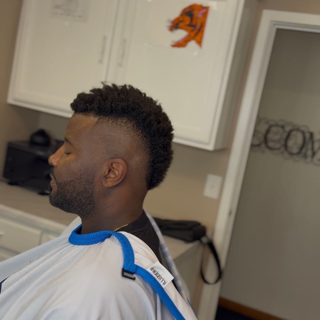 Play Sharp Barbershop, photo 4