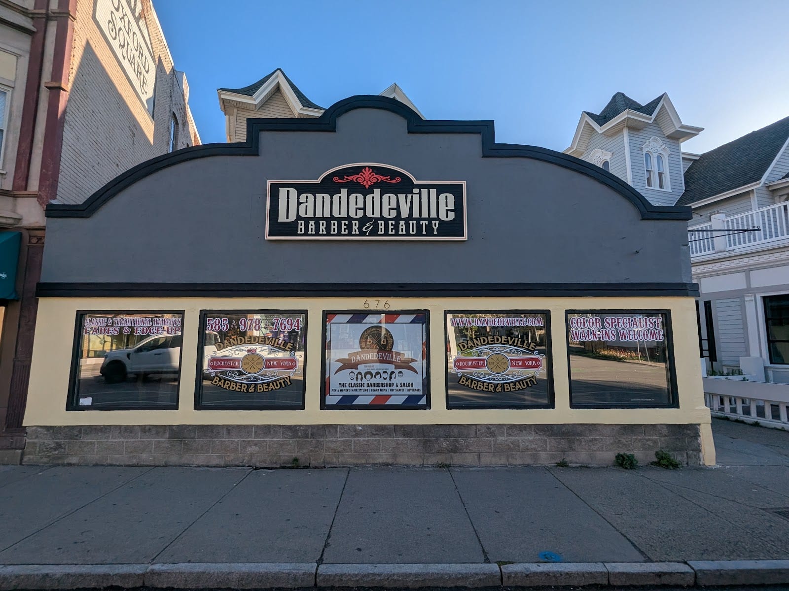 Dandedeville Barber & Beauty, photo 2