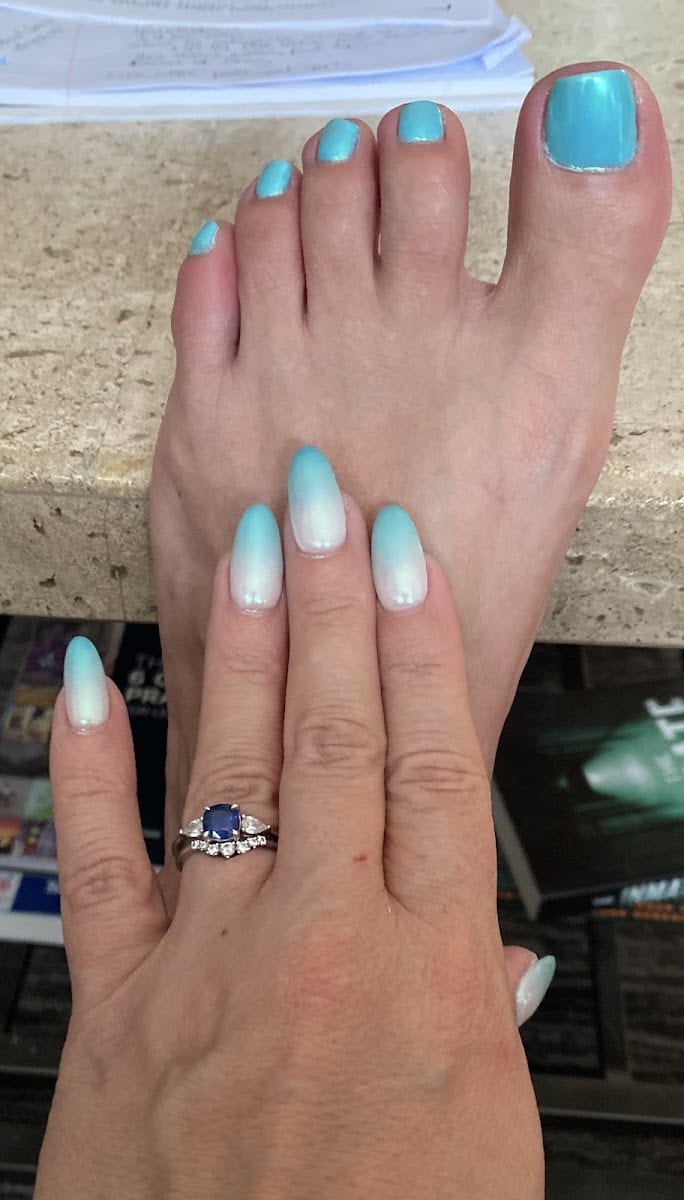 Cloud 9 Nails & Spa
