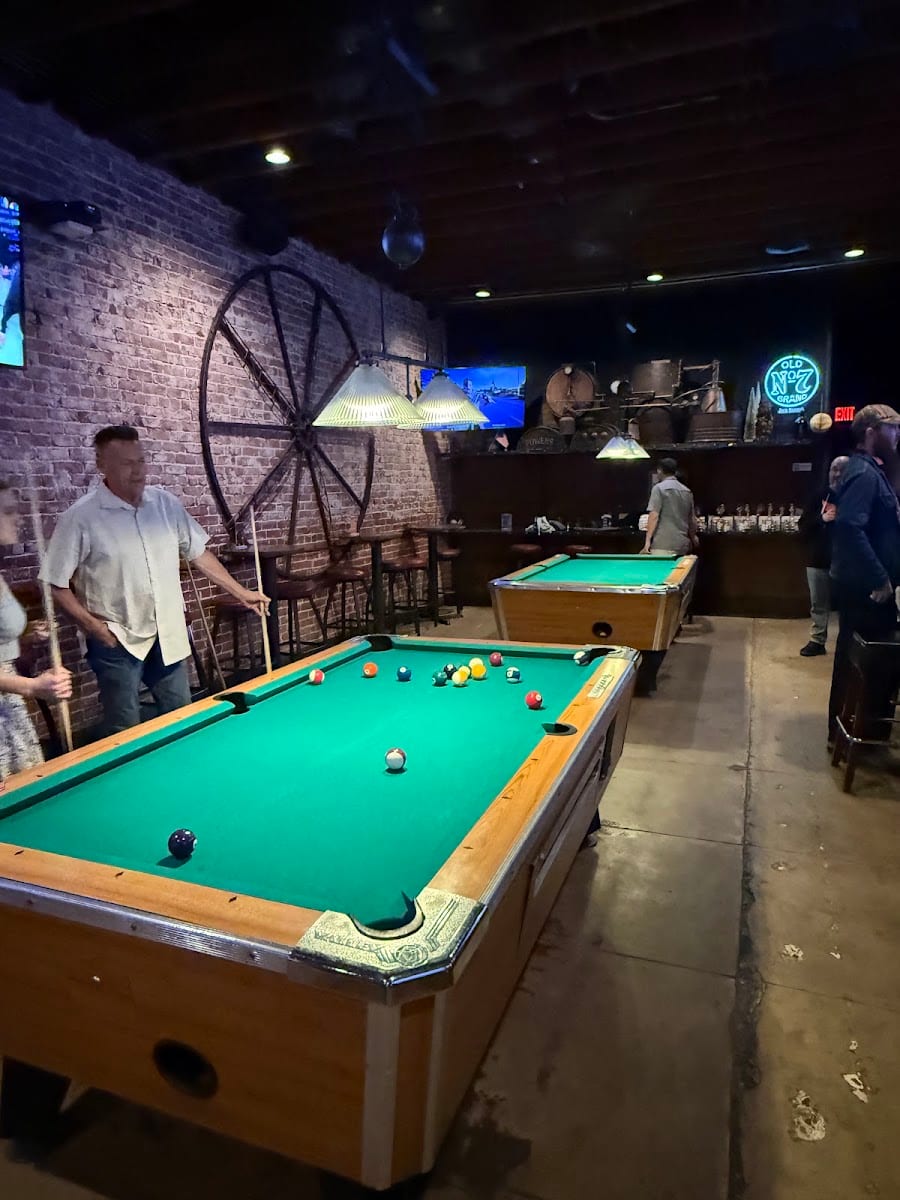 The Swinging Door Saloon, photo 3