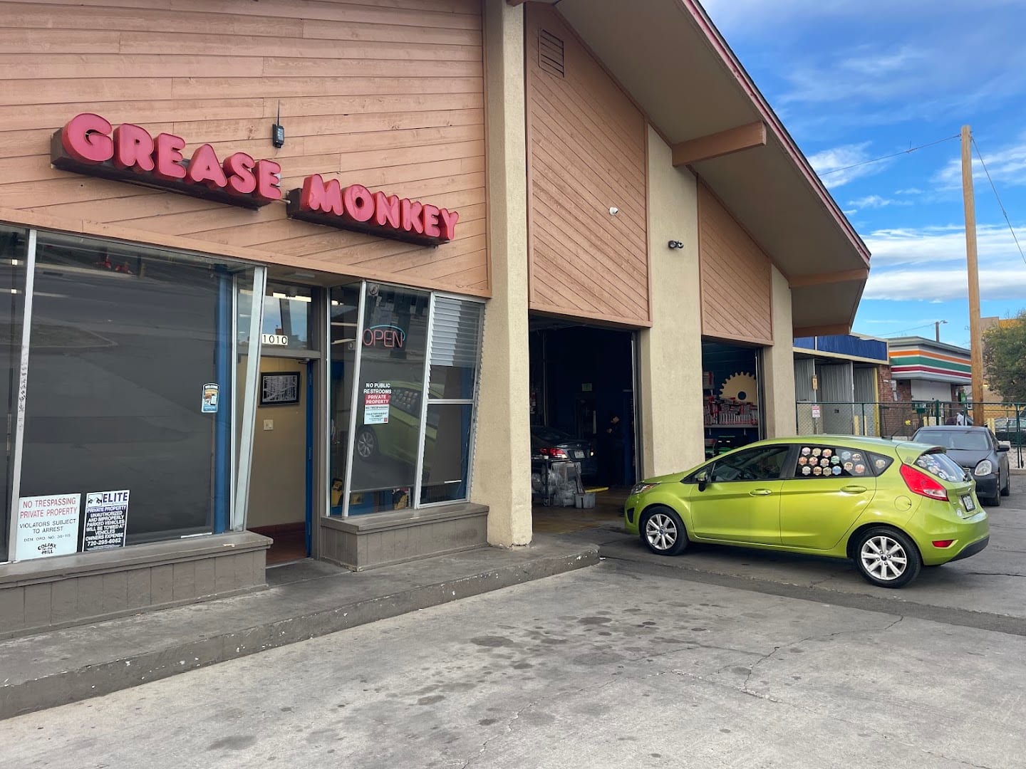 Grease Monkey, photo 2