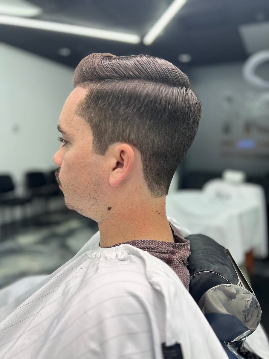Hector The Barber, photo 2