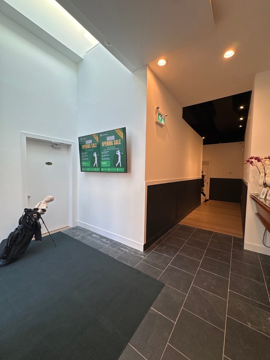 Gutta Golf Indoor Screen Simulator