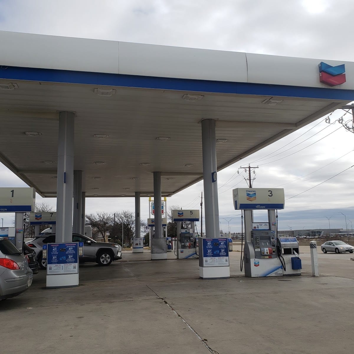 CHEVRON, photo 3