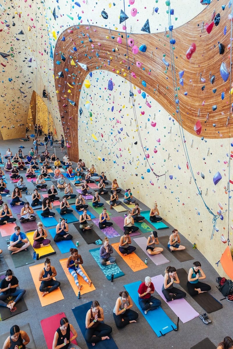 Front Yoga SLC, photo 2