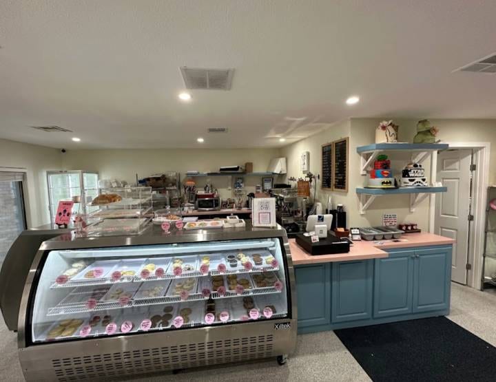 The Sweet Tooth Parlor Bakery | Cakes & Baked Goods, photo 2