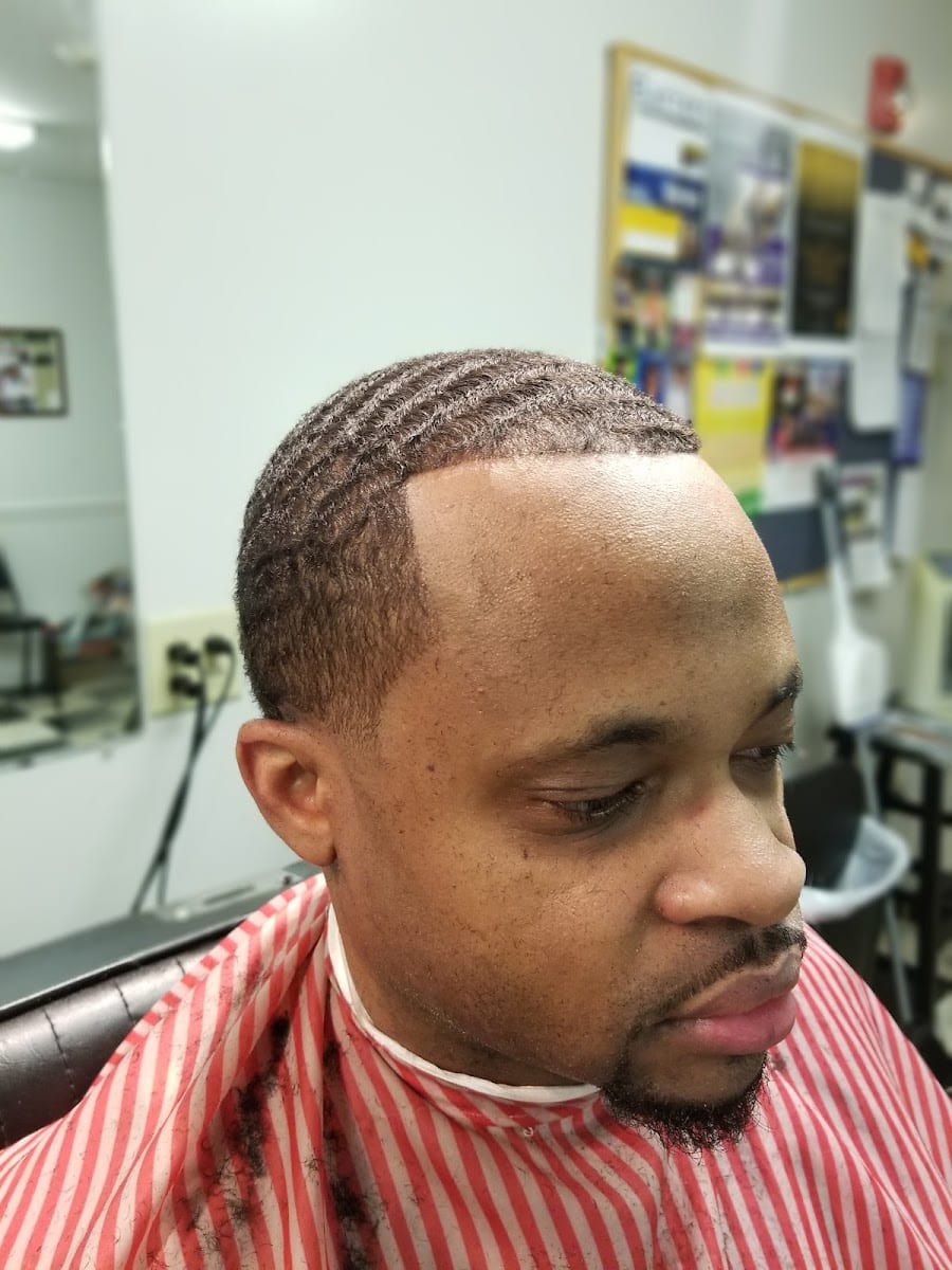 Glover's Barber Shop, photo 3