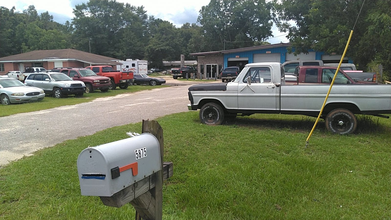 M & J Auto, photo 3
