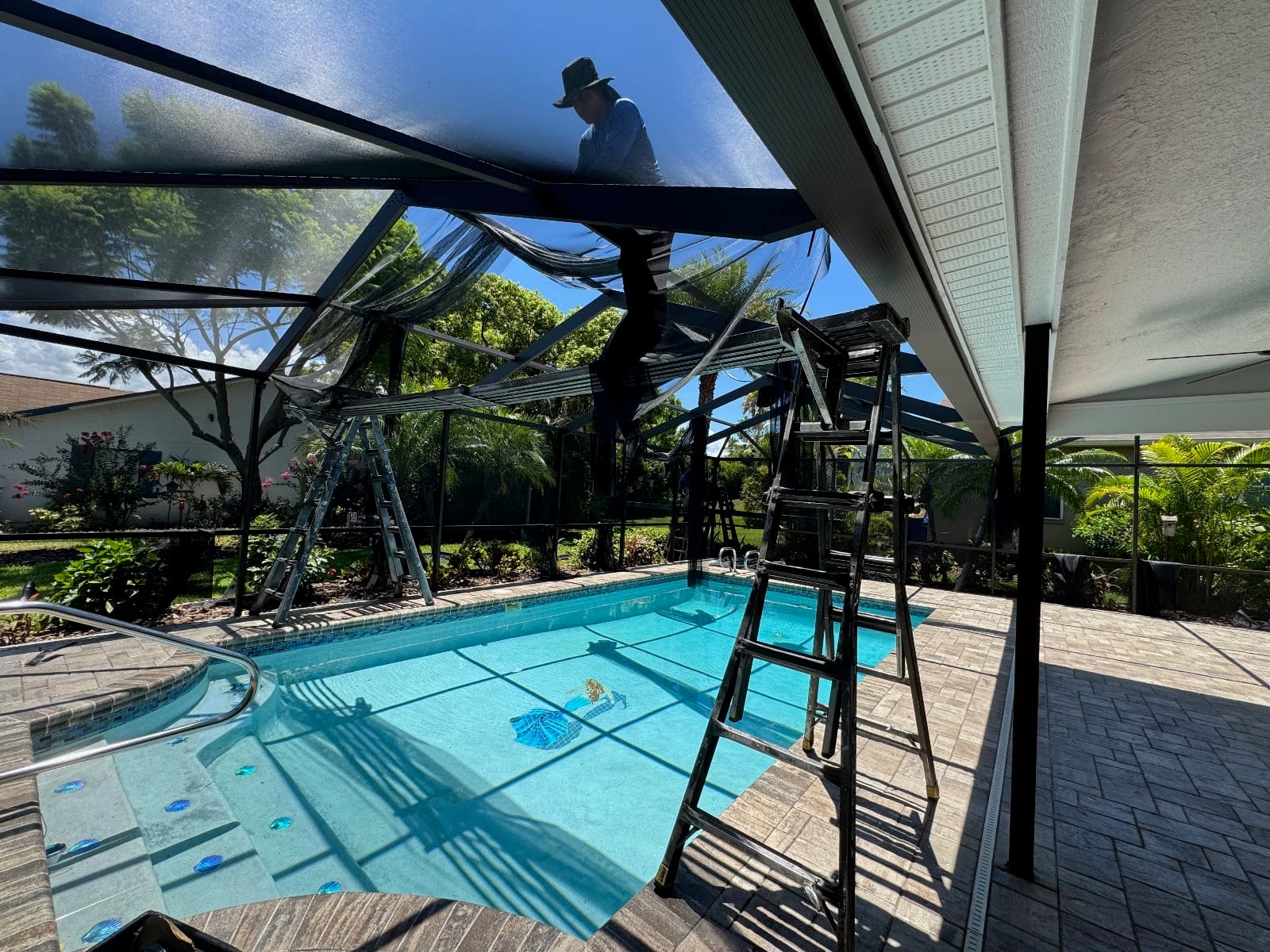 New Model Rescreening and Painting Corp | Pool Cage Solutions