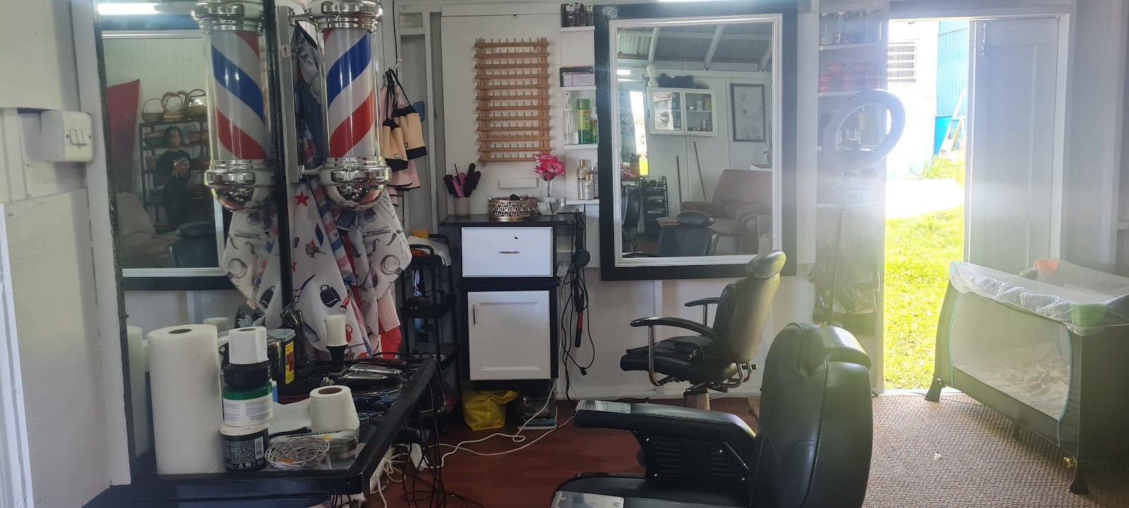 J's & K's Beauty and Barber Parlour