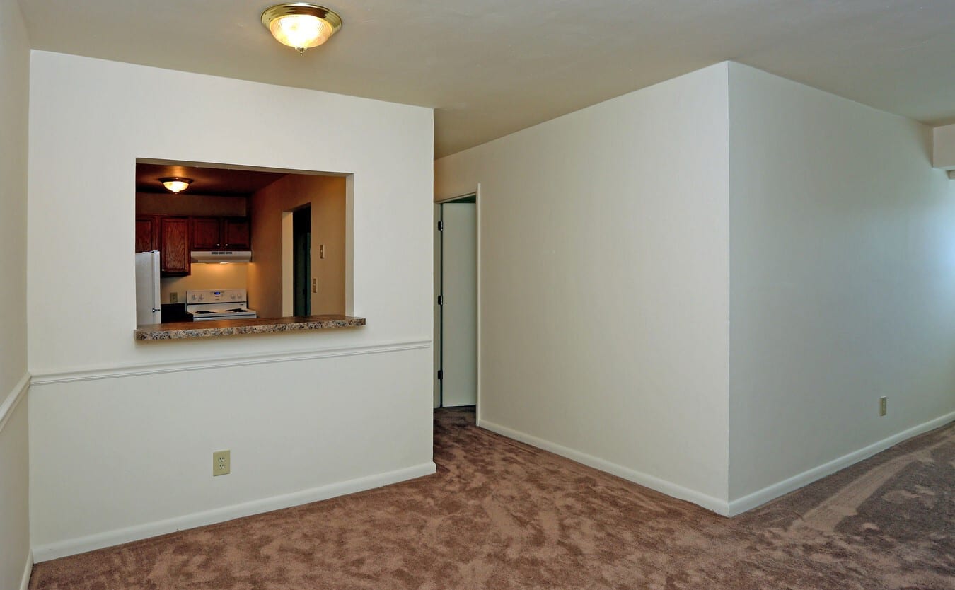 Pinewood Apartment Homes, photo 2