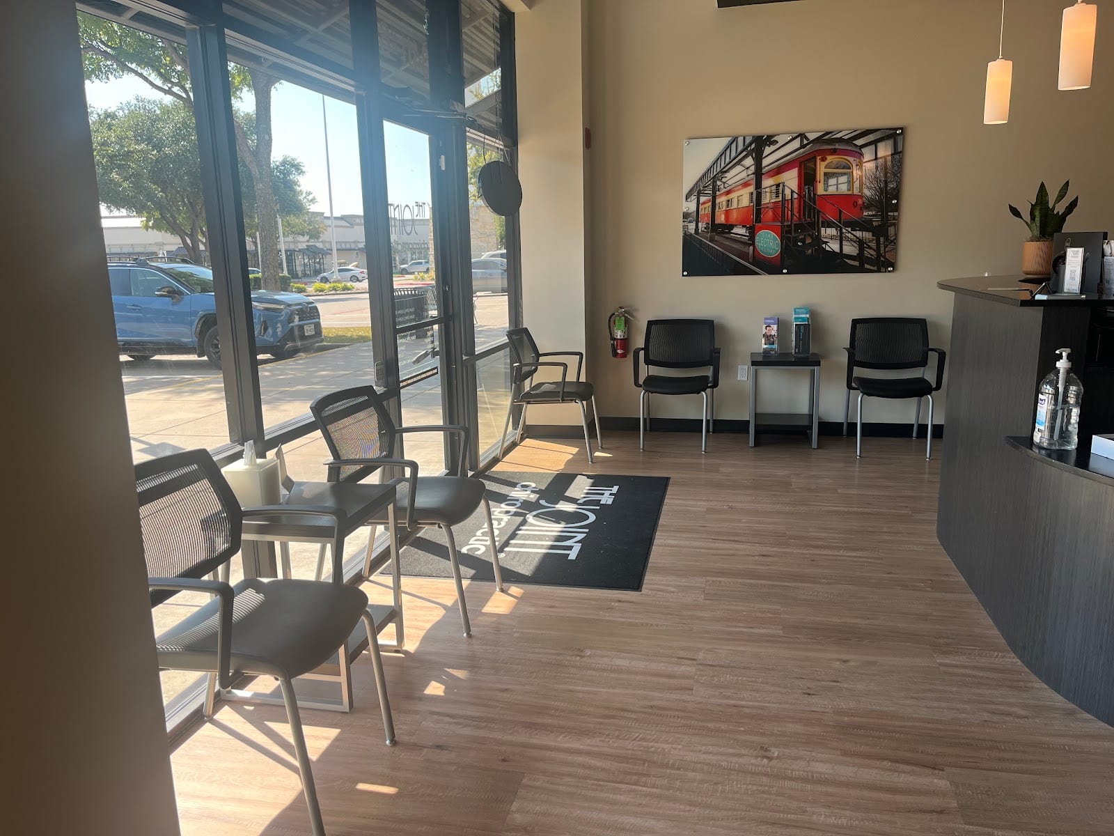 The Joint Chiropractic, photo 4