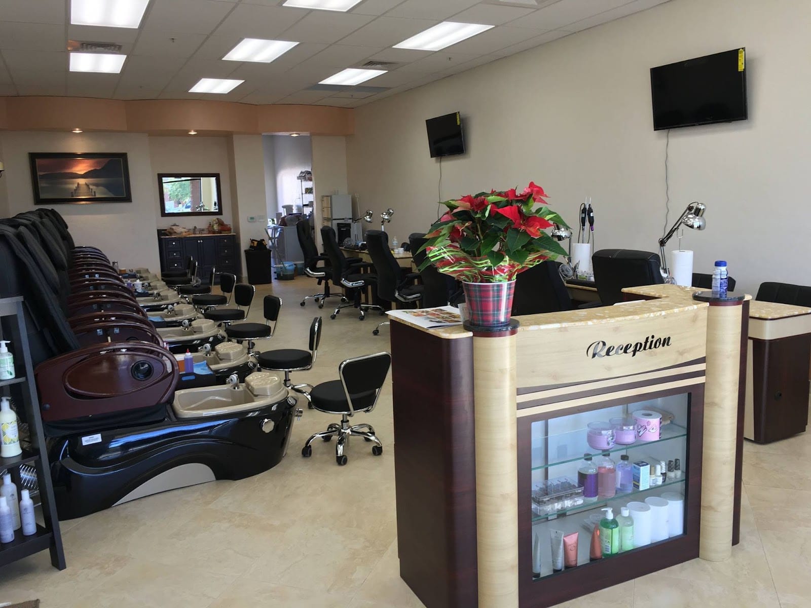 Hollywood Nail Salon, photo 2