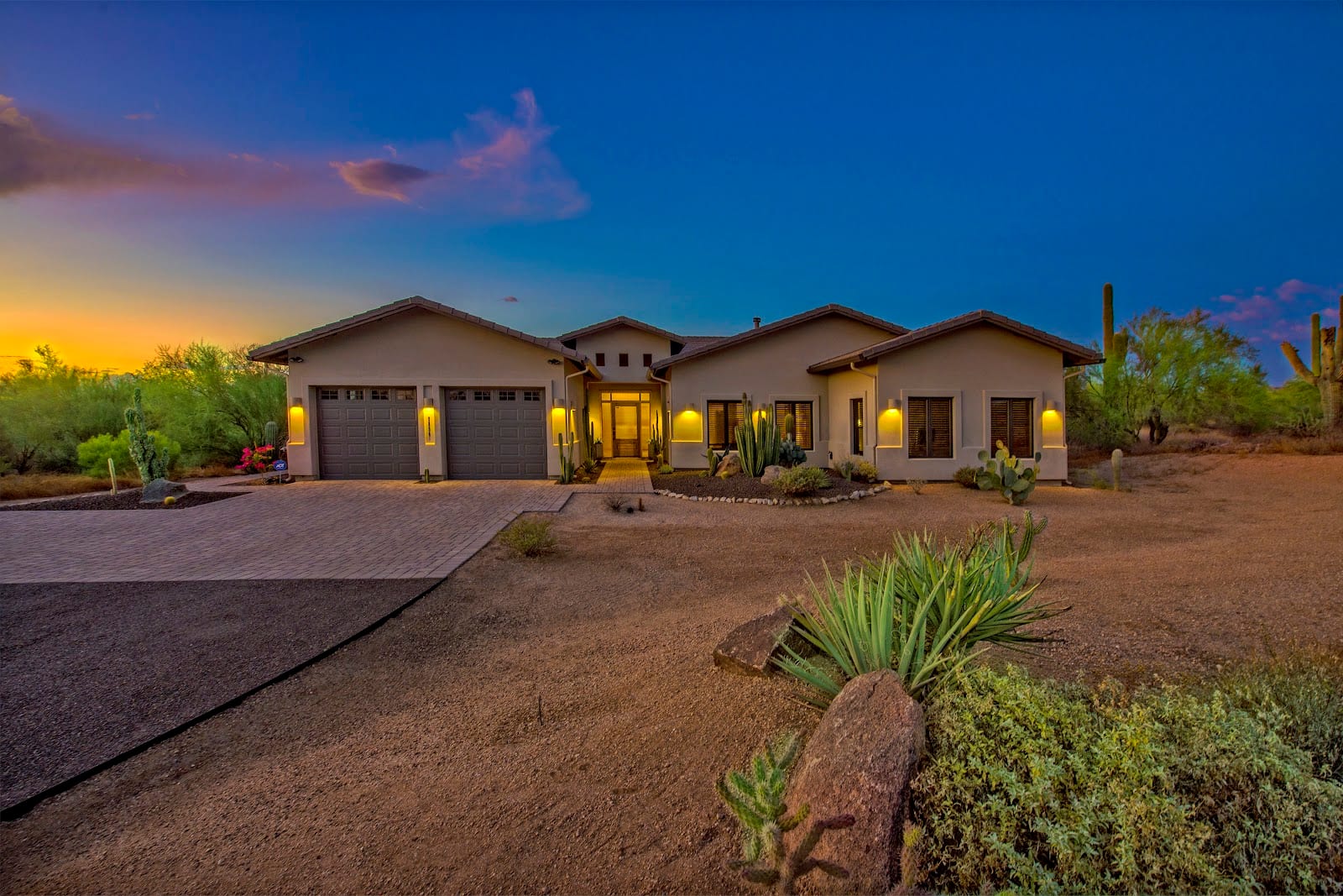 Helen Calvin ~ Re/Max Fine Properties, photo 2