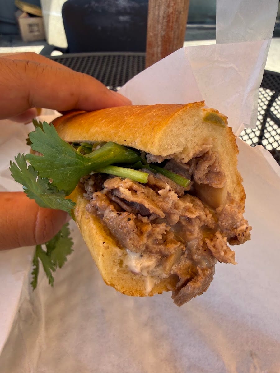 Sasha Deli